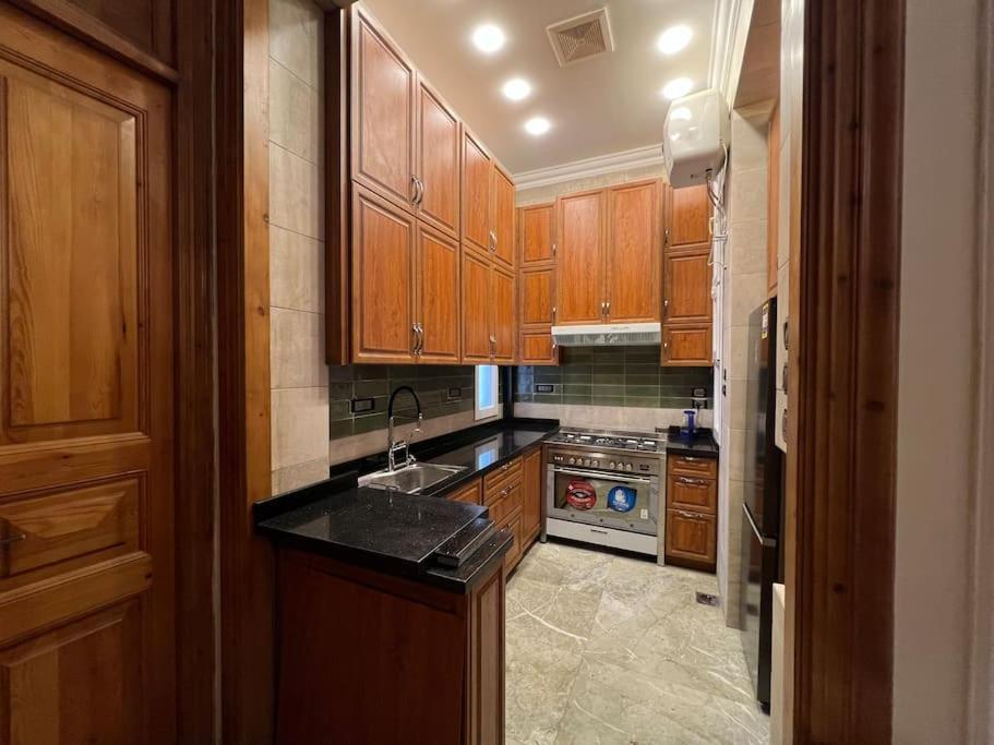 Authentic 3Br Apartment In Downtown, Kairo Bagian luar foto