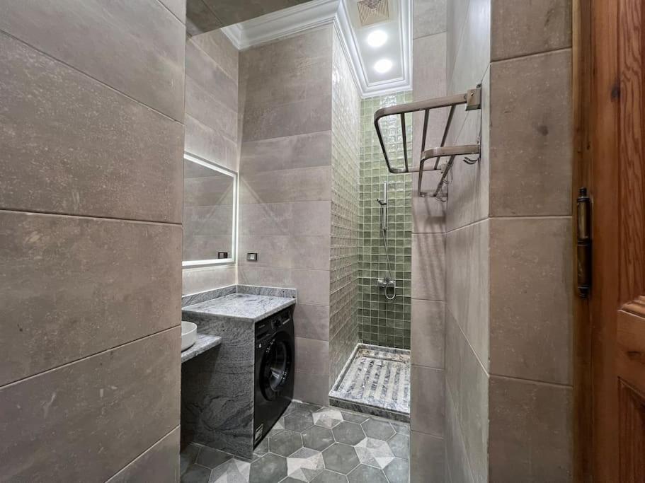 Authentic 3Br Apartment In Downtown, Kairo Bagian luar foto