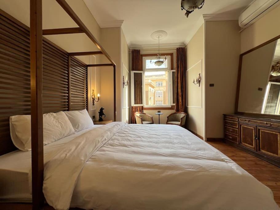 Authentic 3Br Apartment In Downtown, Kairo Bagian luar foto